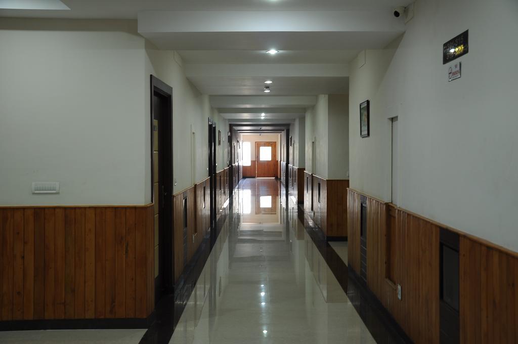 โรงแรมมายาส Tiruchirappalli ภายนอก รูปภาพ
