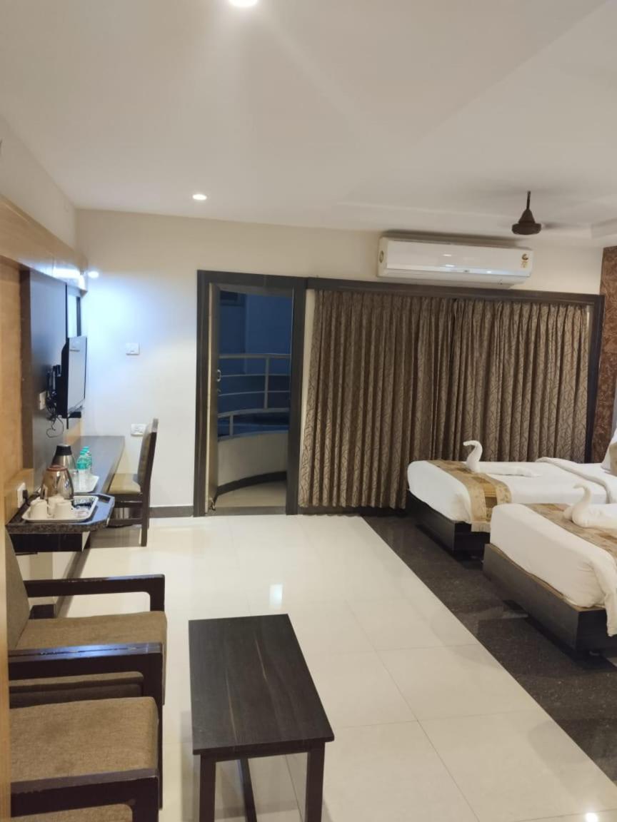 โรงแรมมายาส Tiruchirappalli ภายนอก รูปภาพ